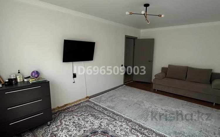 3-комнатная квартира, 61 м², 1/5 этаж, Есет Батыр 77