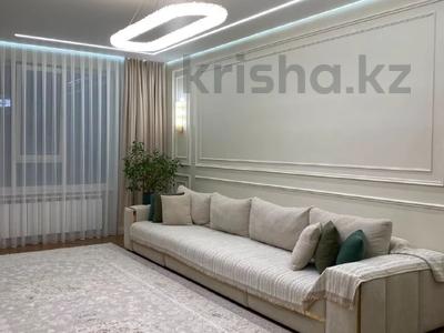 4-комнатная квартира · 151 м² · 13/18 этаж, Жарокова 218 за 195 млн ₸ в Алматы, Бостандыкский р-н