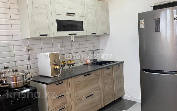 1-бөлмелі пәтер · 43 м² · 8/9 қабат, мкр. Алтын орда 15 \1 — На против Aqbobek International School, бағасы: 18 млн ₸ в Актобе — фото 2