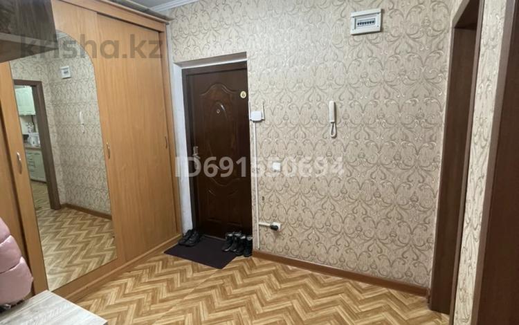 3-бөлмелі пәтер, 82 м², 7/10 қабат, Каратал 7, бағасы: 30 млн 〒 в Талдыкоргане, Каратал — фото 2