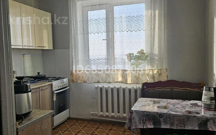 2-комнатная квартира, 50 м², 7/9 этаж, Майкудук, Майкудук, 15й микрорайон 26/3 за 10.5 млн 〒 в Караганде, Алихана Бокейханова р-н — фото 26