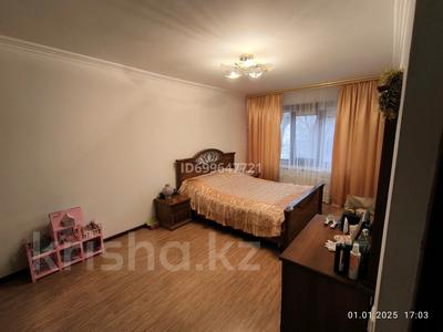 Пәтерлер в Атырауской обл.: 4-бөлмелі пәтер · 74 м² · 2/5 қабат, Владимирская 3А, бағасы: 30 млн 〒 4-бөлмелі пәтер · 74 м² · 2/5 қабат, Владимирская 3А, бағасы: 30 млн 〒 в Атырау, мкр Авангард-4