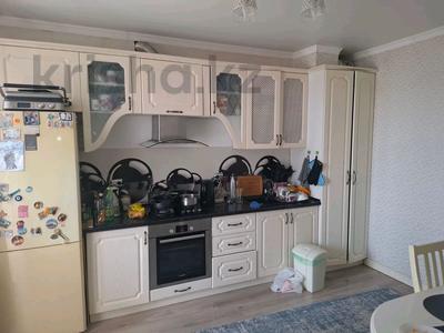 2-бөлмелі пәтер · 70 м² · 9/10 қабат, ул. Куйши Дины 23, бағасы: 29 млн ₸ в Астане, Алматы р-н