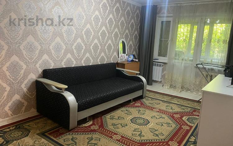 2-комнатная квартира, 42 м², 1/4 этаж, Радостовца 152л