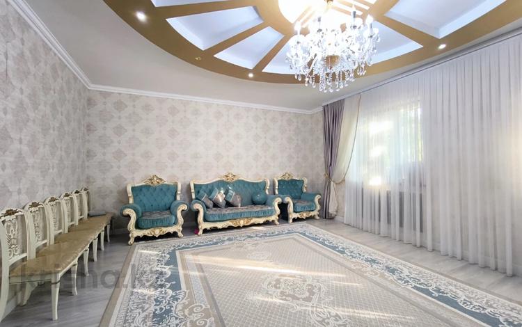 Жеке үй · 6 бөлме · 312 м² · 10 жүзд., Бейбарыса Султана , бағасы: 80 млн ₸ в Актобе, жилой массив Акжар-2 — фото 27