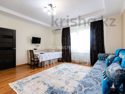 2-комнатная квартира, 50 м², 19/25 этаж посуточно, Абиша Кекилбайулы 38 г за 18 000 〒 в Алматы