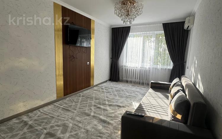 2-бөлмелі пәтер · 56 м² · 3/5 қабат, мкр 11 — Напротив Керуен, бағасы: 15 000 ₸ в Актобе — фото 2