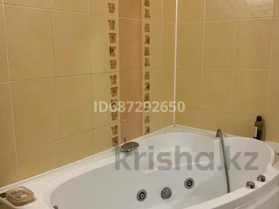 4-комнатная квартира · 106 м² · 4/5 этаж, Ауэзова 50 — Возле Достар мед за 38 млн 〒 в Атырау, мкр Жилгородок