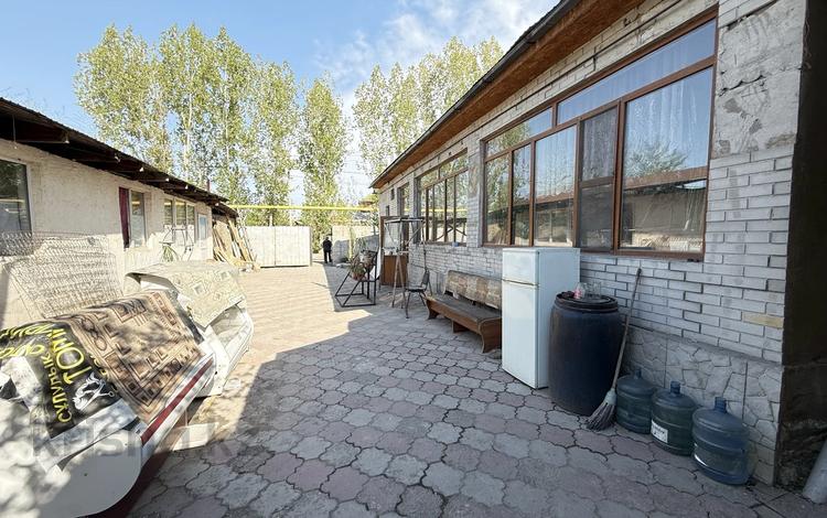 Отдельный дом · 10 комнат · 300 м² · 7 сот., мкр Айгерим-2, Шугыла 26/86 за 140 млн ₸ в Алматы, Алатауский р-н — фото 2