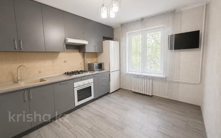 4-бөлмелі пәтер · 84 м² · 3/5 қабат, мкр Аксай-3А — Толе би - Яссауи, бағасы: 48.5 млн ₸ в Алматы, Ауэзовский р-н — фото 2
