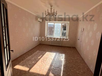 2-комнатная квартира · 50 м² · 6/6 этаж, мкр Жилгородок, Кутузова 50 за 140 000 ₸ в Актобе