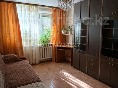 2-бөлмелі пәтер · 44 м² · 2/5 қабат, 22-шағынаудан, Пришахтинск, 22й микрорайон 23, бағасы: 11.5 млн ₸ в Караганде, Алихана Бокейханова р-н