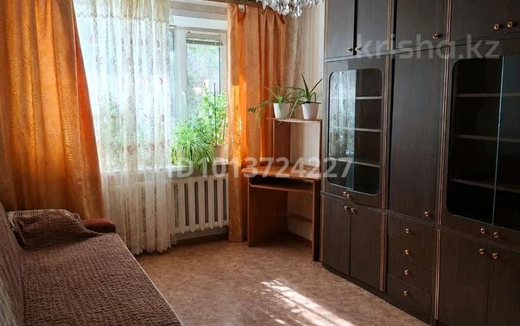 2-комнатная квартира · 44 м² · 2/5 этаж, Пришахтинск, Пришахтинск, 22й микрорайон 23 за 11.5 млн ₸ в Караганде, Алихана Бокейханова р-н — фото 2