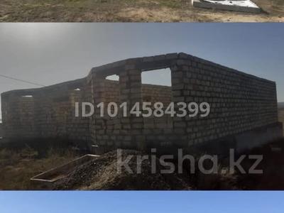 Жеке үй · 6 бөлме · 240 м² · 10 жүзд., Жаңақоныс 4 336 — Орталықта орналасқан, бағасы: 6 млн ₸ в Актобе, жилой массив Жанаконыс-4