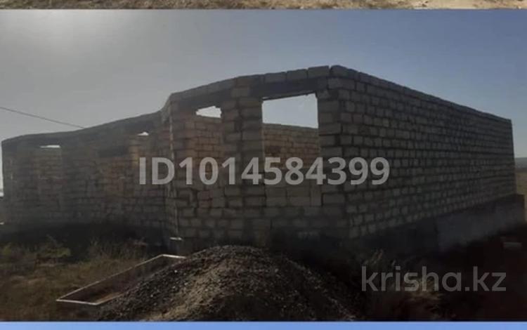 Жеке үй · 6 бөлме · 240 м² · 10 жүзд., Жаңақоныс 4 336 — Орталықта орналасқан, бағасы: 6 млн ₸ в Актобе, жилой массив Жанаконыс-4 — фото 3
