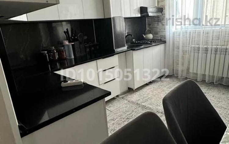 2-комнатная квартира · 64 м², мкр Восток 67 за 180 000 ₸ в Шымкенте, Аль-Фарабийский р-н — фото 2