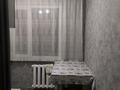 2-комнатная квартира, 47 м², 4/4 этаж помесячно, мкр №3 35 за 250 000 〒 в Алматы, Ауэзовский р-н — фото 3