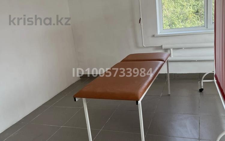 Свободное назначение, офисы, склады, салоны красоты, конференц-залы, кабинеты и рабочие места, студии · 30 м² за 90 000 〒 в Талдыкоргане — фото 2