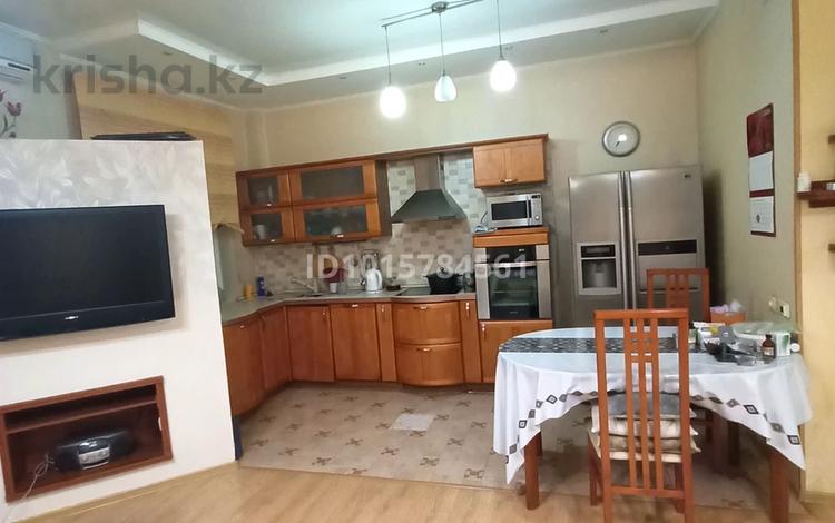 2-комнатная квартира · 70 м² · 9/10 этаж, Сарайшык 38 за 46 млн ₸ в Астане, Есильский р-н — фото 2