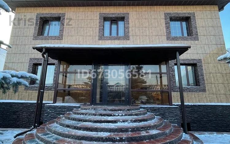 Отдельный дом • 8 комнат • 420 м² • 4 сот., Володарского — Ломова за 85 млн 〒 в Павлодаре — фото 2