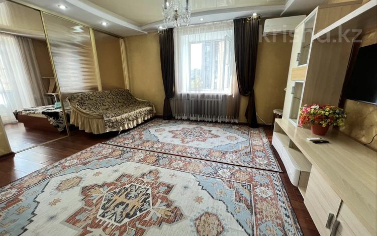 3-комнатная квартира · 55 м² · 3/9 этаж, Валиханова 145 — Мангелик ел за 20 000 ₸ в Семее — фото 39