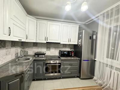 3-комнатная квартира · 65 м² · 3/7 этаж, мкр Юго-Восток, муканова 80 за 33 млн ₸ в Караганде, Казыбек би р-н