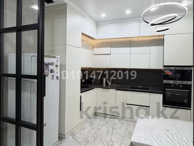2-комнатная квартира · 79.5 м² · 2/9 этаж, Самал 72/4 за 41 млн ₸ в Уральске