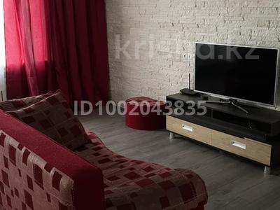 2-бөлмелі пәтер · 54 м² · 3/5 қабат, Школьная 27 — Центральный рынок, бағасы: 17 000 ₸ в Новой бухтарме