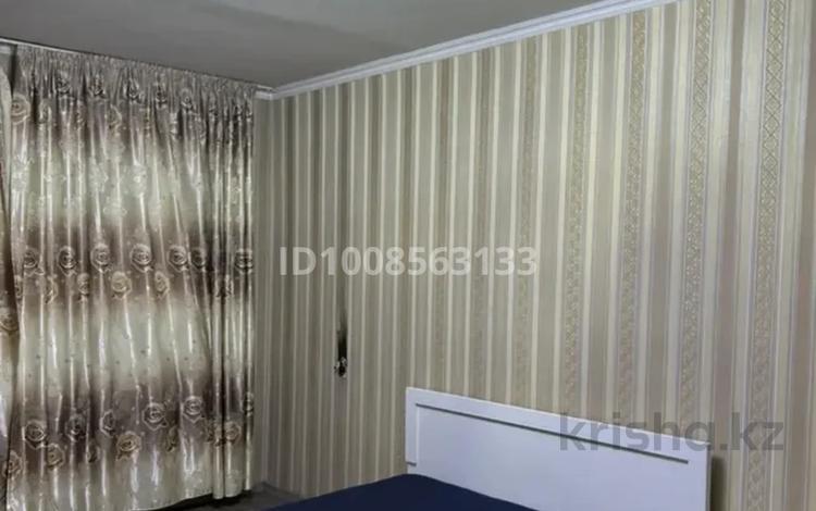 1-комнатная квартира · 35 м² · 1/4 этаж, мкр №11 24 — Алтынсарина/шаляпина за 200 000 ₸ в Алматы, Ауэзовский р-н — фото 2