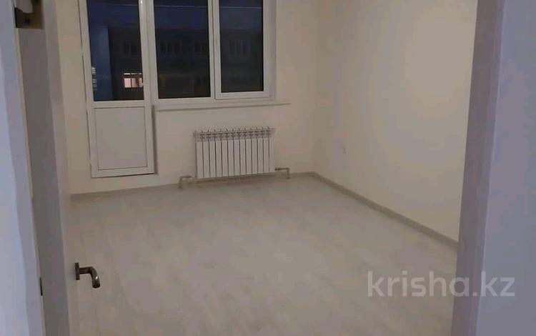 3-комнатная квартира, 88 м², 5/5 этаж, 13-й микрорайон, 13-й микрорайон 2