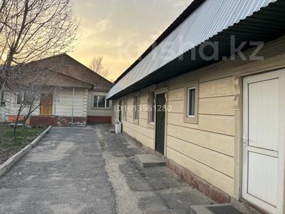 Үйдің бір бөлігі · 4 бөлме · 186.1 м² · 8 жүзд., 13-әскери қалашық ш/а., Суюнбая 503, бағасы: 45 млн ₸ в Алматы, Турксибский р-н