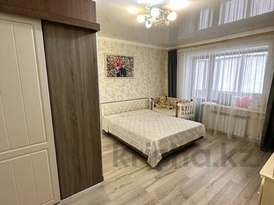 3-бөлмелі пәтер, 110 м², 2/6 қабат, Нурсултана Назарбаева пр-т 2к, бағасы: 39 млн 〒 в Кокшетау