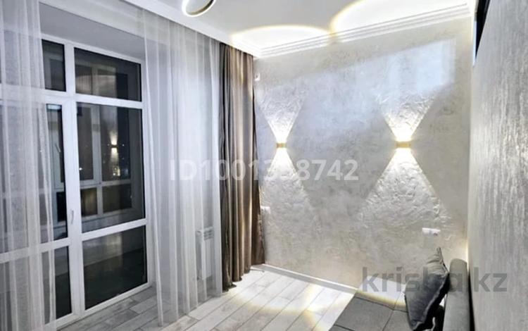 2-бөлмелі пәтер · 50 м² · 7/10 қабат, Юго-Восток ш/а., 137-й учетный квартал 15/2, бағасы: 238 000 ₸ в Караганде, Казыбек би р-н — фото 2