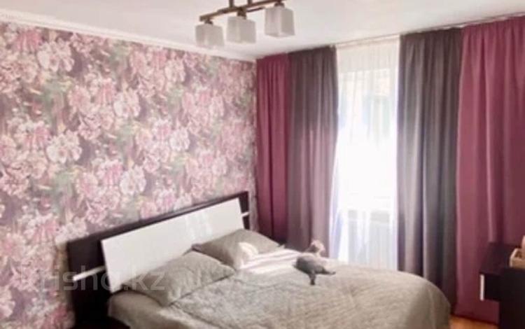 3-бөлмелі пәтер · 65 м² · 5/9 қабат, дулатова 167, бағасы: 35 млн ₸ в Семее — фото 2