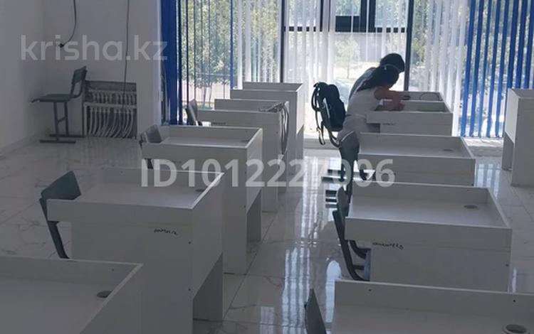 Свободное назначение, офисы, склады, образование, кабинеты и рабочие места · 47 м² за 140 000 ₸ в Шымкенте, Абайский р-н — фото 2