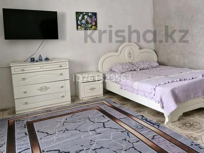 1-комнатная квартира · 35 м² · 1/5 этаж, Таха Хусейна д.13 — Бараева за 11 000 ₸ в Астане, р-н Байконур