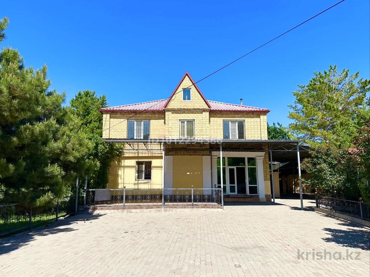 Отдельный дом · 9 комнат · 953.7 м² · 1880 сот.
