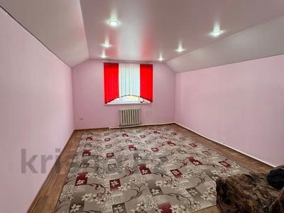 Жеке үй · 7 бөлме · 198.9 м² · 10.4 сот., ЖМ.Акжар, бағасы: 30 млн ₸ в Актобе, жилой массив Акжар-2