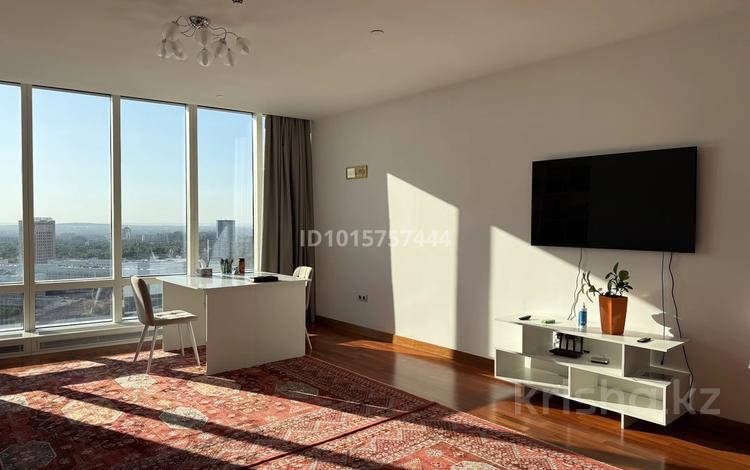 2-комнатная квартира · 90 м², Аль-Фараби 77/2 за 157 млн ₸ в Алматы, Бостандыкский р-н — фото 2