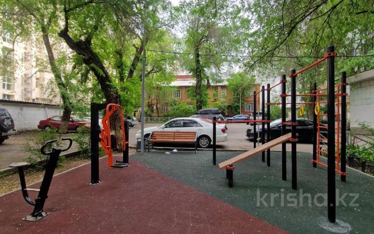 3-комнатная квартира · 100 м² · 8/9 этаж, Достык за 92 млн ₸ в Алматы, Медеуский р-н — фото 2