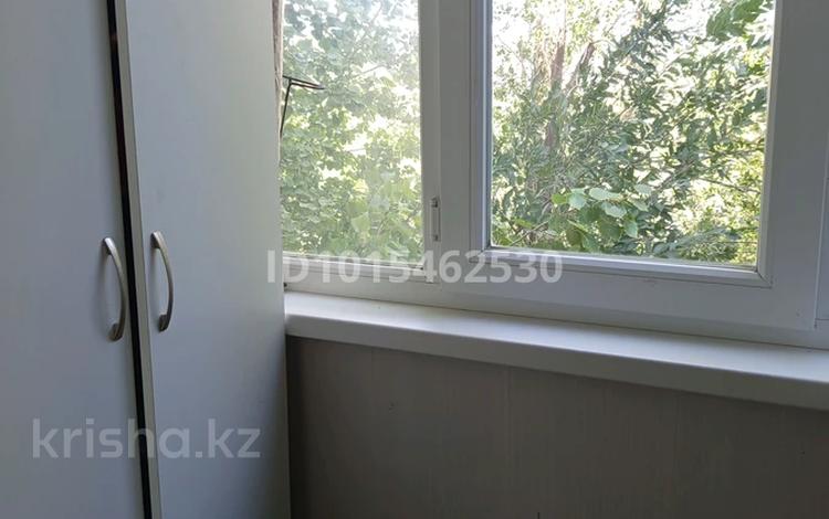 4-комнатная квартира · 90 м² · 4/5 этаж, мкр 4 19 — 24 школа за 28 млн ₸ в Уральске — фото 2