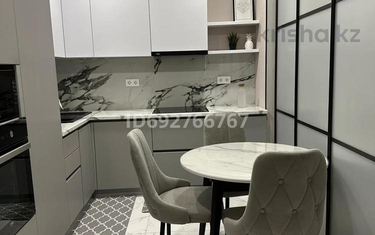 3-бөлмелі пәтер · 71 м² · 5/10 қабат, мкр Юго-Восток, Камали Дүйсембекова 53/8, бағасы: 40 млн ₸ в Караганде, Казыбек би р-н — фото 2