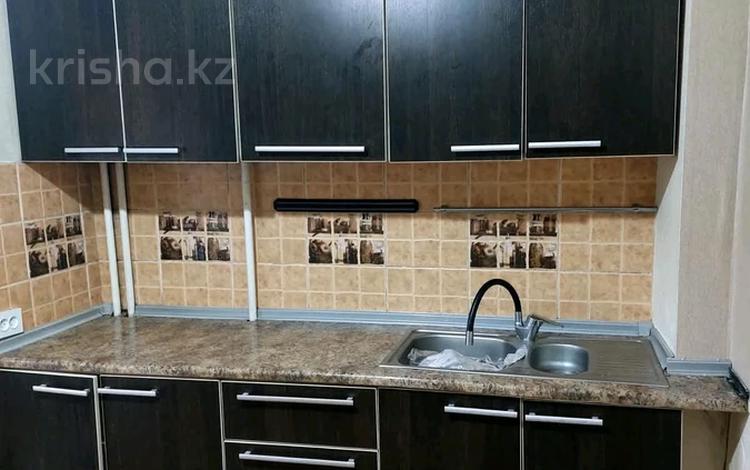 1-бөлмелі пәтер · 40 м² · 3/5 қабат, Айнабұлақ-1 ш/а. 22, бағасы: 180 000 ₸ в Алматы, Жетысуский р-н — фото 2