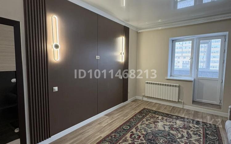 1-комнатная квартира · 50.1 м² · 4/5 этаж, мкр. Алтын орда, Мангилик ел — Пересечение Мангилик ел и Мустафа Шокая за 170 000 ₸ в Актобе — фото 2