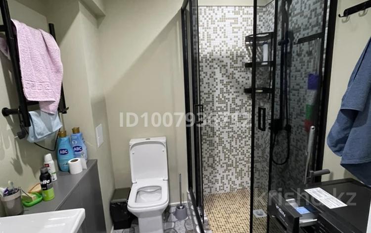 1-комнатная квартира · 30 м² · 2/17 этаж, Ауэзова 2/4 за 250 000 ₸ в Алматы, Алмалинский р-н — фото 2
