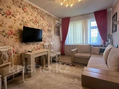 Пәтерлер в Мангистауской обл.: 2-бөлмелі пәтер · 56 м² · 1/5 қабат, 8-й мкр 13, бағасы: 14 млн 〒 2-бөлмелі пәтер · 56 м² · 1/5 қабат, 8-й мкр 13, бағасы: 14 млн 〒 в Актау