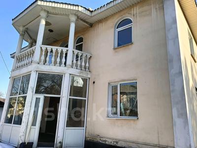 Отдельный дом · 7 комнат · 250 м² · 10 сот., Абая — Больницы за 55 млн 〒 в Каскелене