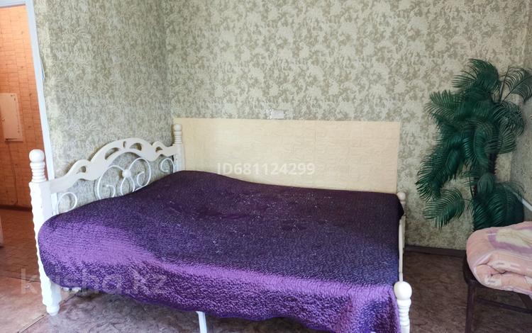1-бөлмелі пәтер · 32 м², 72 квартал, Автовокзал,Топограф, бағасы: 7 500 ₸ в Семее — фото 5