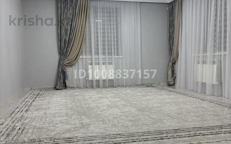 Отдельный дом · 6 комнат · 320 м² · 10 сот., Село батыр за 35 млн 〒 в Актау — фото 2