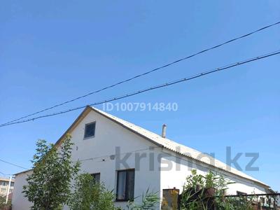 Отдельный дом · 4 комнаты · 150 м² · 9 сот., Ж.Аймауытов 4 — Сш 24 за 30 млн 〒 в Атырау, мкр Привокзальный-5